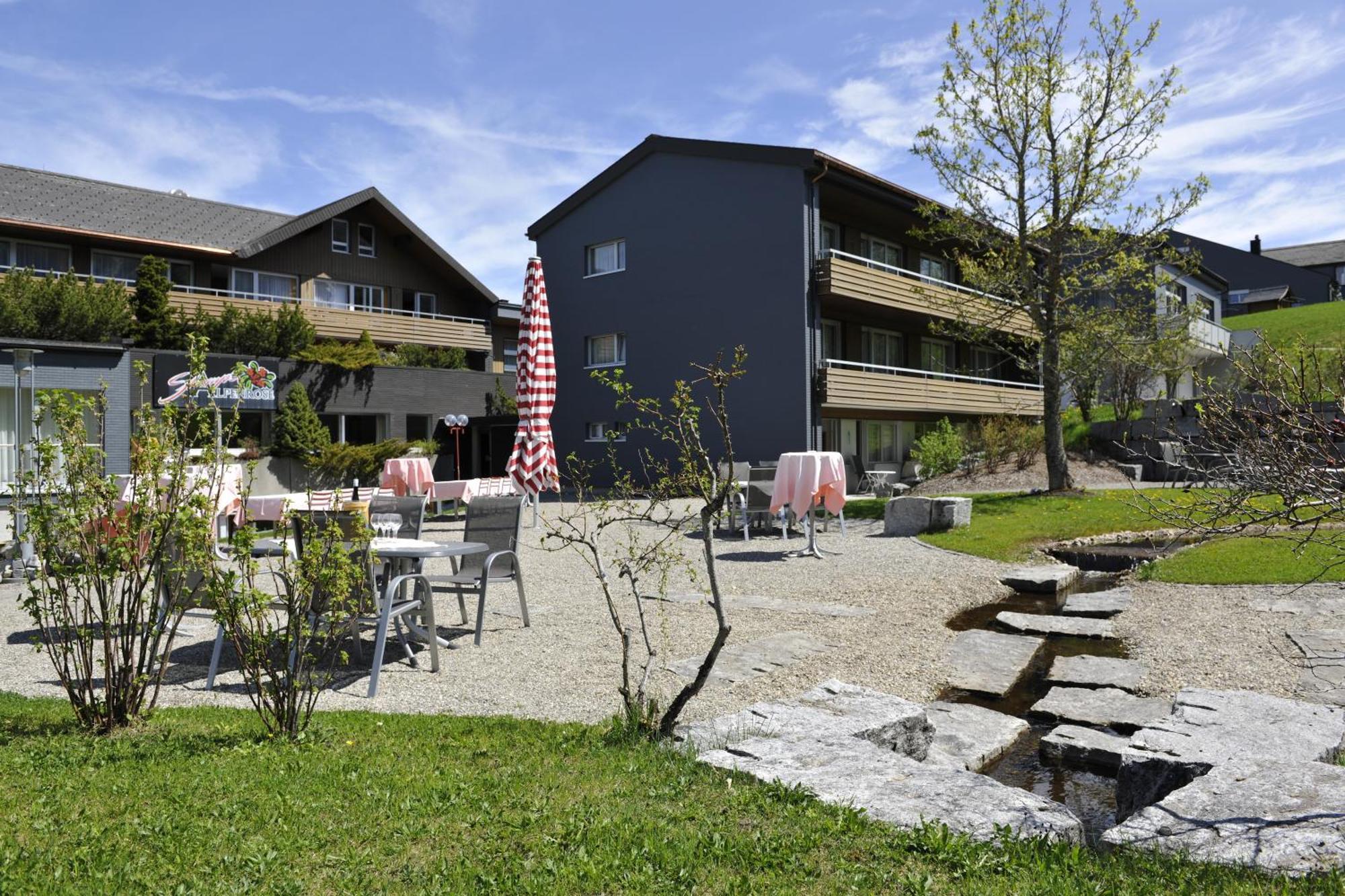 Hotel Stump'S Alpenrose Wildhaus Exterior photo