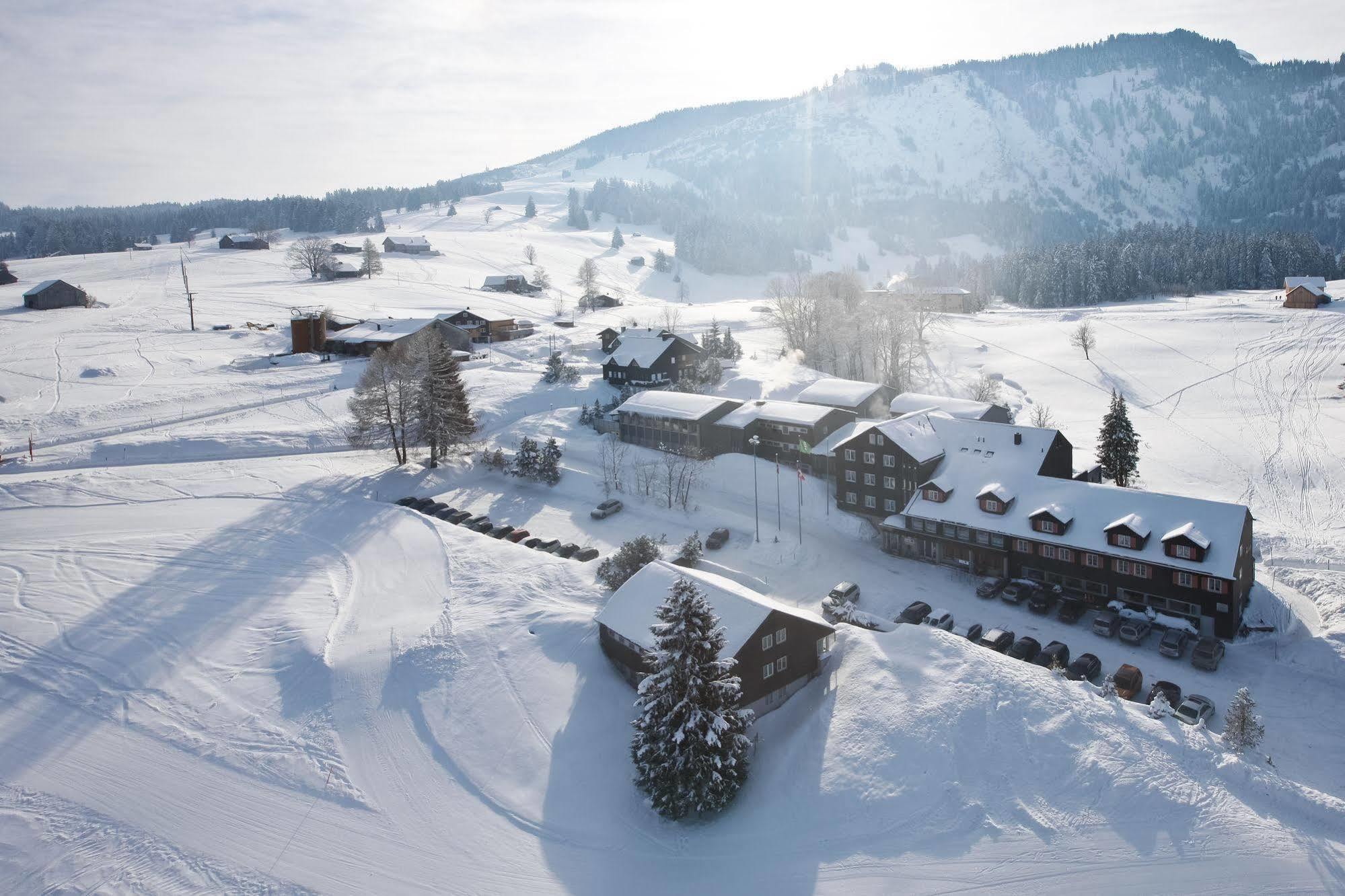 Hotel Stump'S Alpenrose Wildhaus Exterior photo